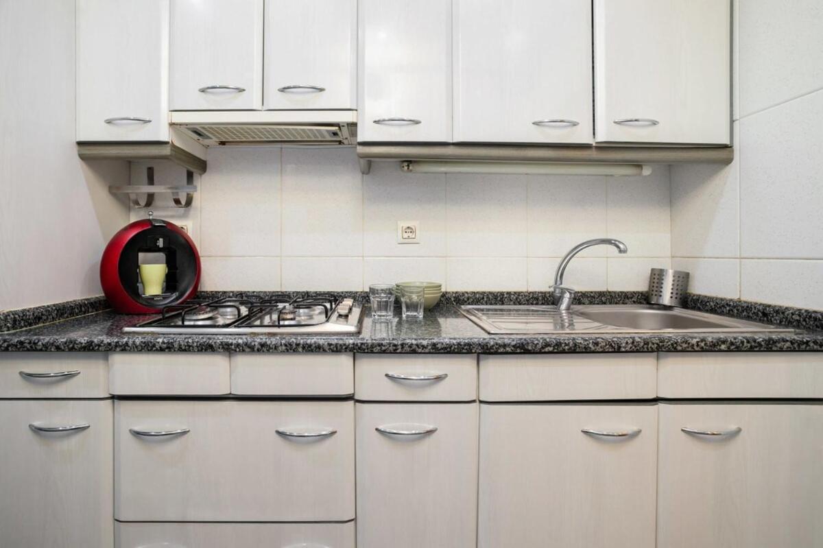Next To Sagrada Familia 4-Bedroom Apartment Barcelona Eksteriør bilde