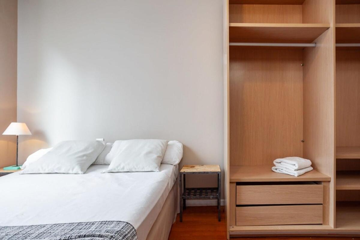 Next To Sagrada Familia 4-Bedroom Apartment Barcelona Eksteriør bilde